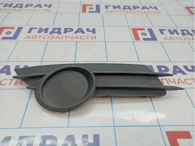 Решетка в бампер правая Opel Corsa (D) 13211481.