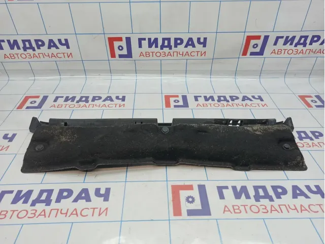 Направляющая заднего бампера Opel Corsa (D) 13179908. Дефекты.