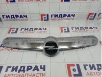 Накладка на решетку радиатора Opel Corsa D 6400633