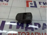 Блок управления стеклоподъемниками Opel Corsa D 13258521