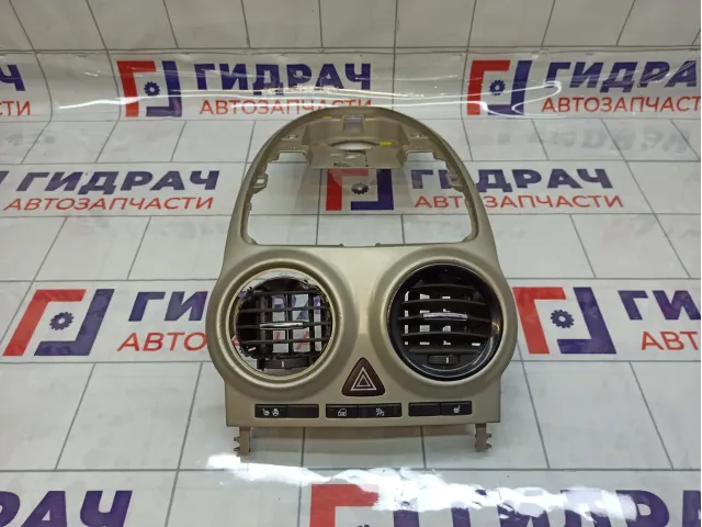 Накладка декоративная на торпедо центральная Opel Corsa D 7209166