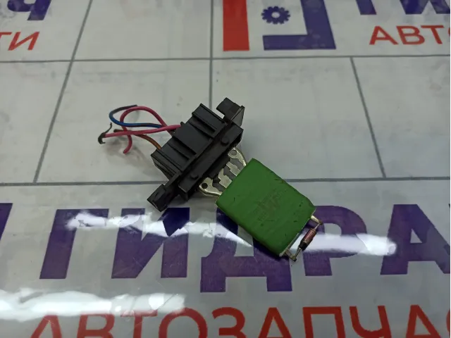 Резистор отопителя Opel Corsa D 6845796
