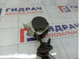 Ремень безопасности задний Opel Corsa D 13251319