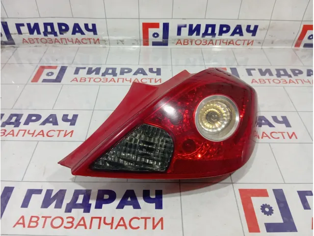 Фонарь задний правый Opel Corsa 1222131