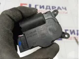Моторчик заслонки отопителя (печки) Opel Corsa A21000700
