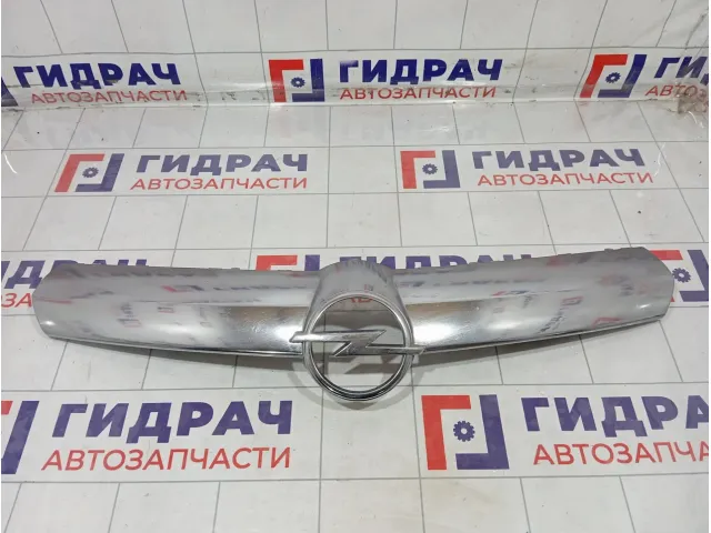 Накладка решетки радиатора Opel Corsa 6400633