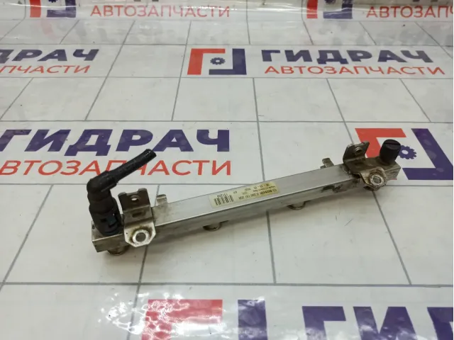 Топливная рампа (топливная рейка) Opel Corsa 817327