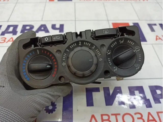 Блок управления отопителем (печкой) Opel Corsa 6822108