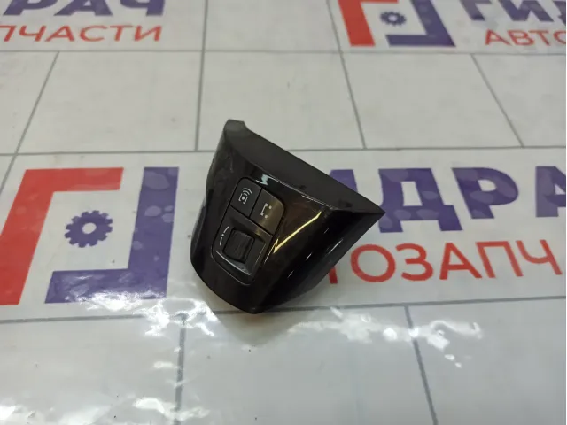Блок кнопок в рулевое колесо Opel Corsa 13222331