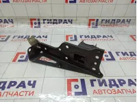 Кронштейн усилителя переднего бампера левый Opel Corsa 13191880