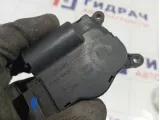 Моторчик заслонки отопителя (печки) Opel Corsa 1618442