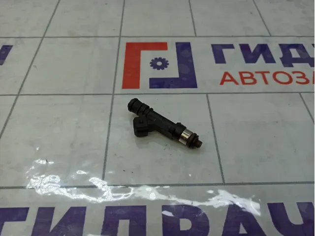 Форсунка инжекторная Opel Corsa 5817425