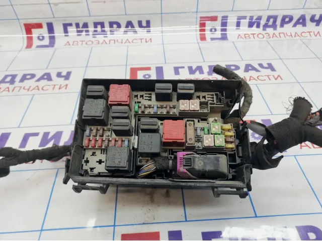 Блок предохранителей Opel Corsa D