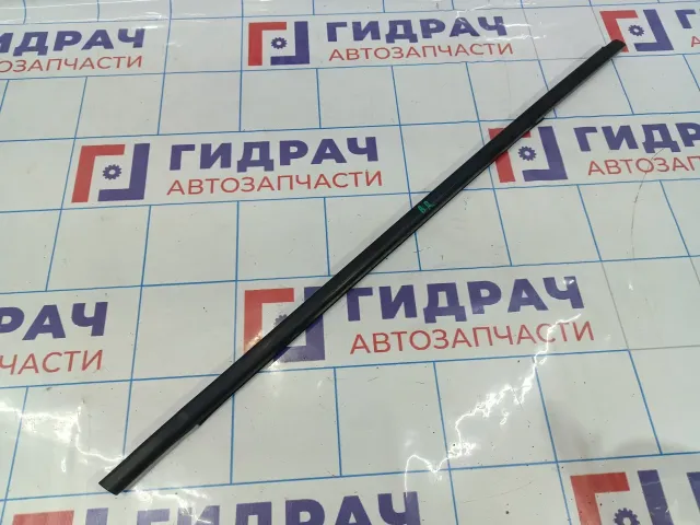 Накладка стекла заднего правого Opel Corsa D 5154220