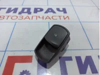 Кнопка стеклоподъемника переднего правого Opel Corsa D 6240440