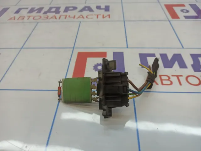 Резистор отопителя Opel Corsa D 6845796