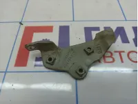 Кронштейн петли капота левый Opel Corsa D 13186899