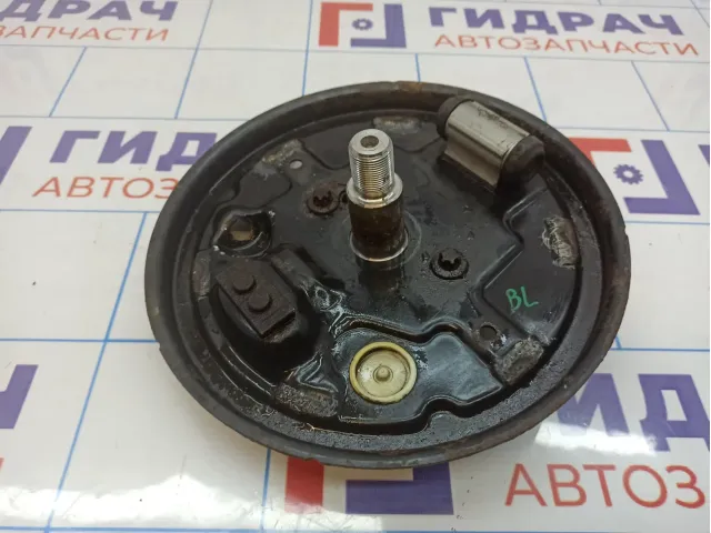 Щит опорный задний левый Opel Corsa D 546465