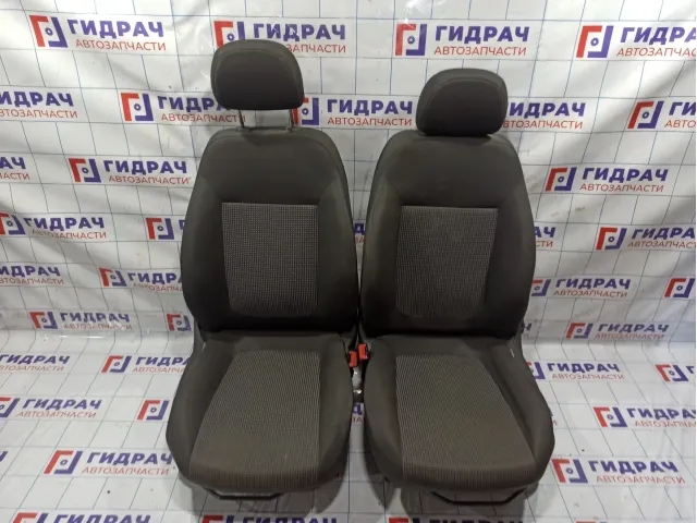Комплект сидений Opel Corsa D