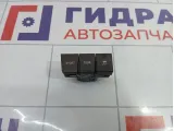 Кнопка антипробуксовочной системы Opel Insignia 13315839