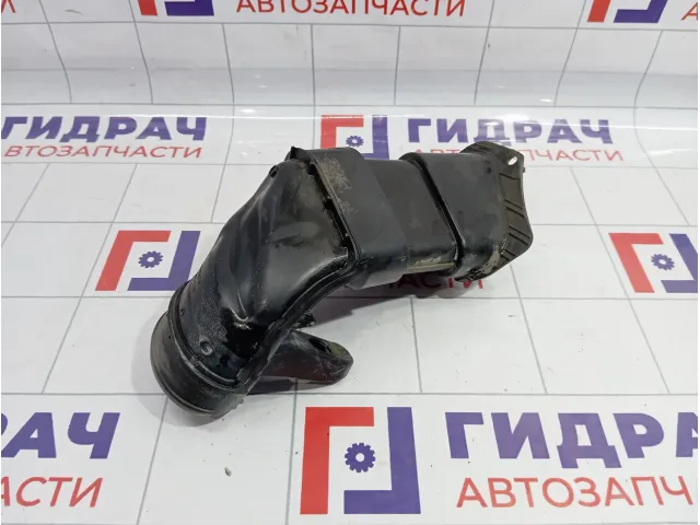 Воздухозаборник (наружный) Opel Insignia 834588