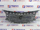 Решетка радиатора Opel Insignia 1320373