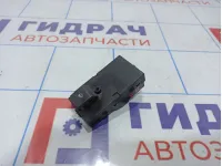 Кнопка стеклоподъемника переднего правого Opel Mokka (J13) 13301886