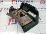 Кожух рулевой колонки нижний Opel Mokka (J13) 95102837