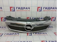 Решетка радиатора Opel Zafira (B) OP07027GA