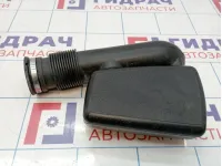 Резонатор воздушного фильтра Opel Zafira (B) 24437914