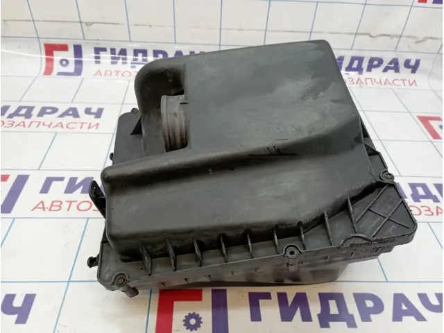 Корпус воздушного фильтра Opel Zafira (B) 5834028