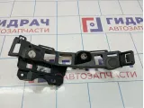 Направляющая заднего бампера левая Opel Zafira (B) 13125043