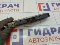 Кнопка аварийной сигнализации Opel Zafira (B) 13100109