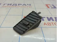 Дефлектор воздушный центральный правый Opel Zafira (B) 13145264