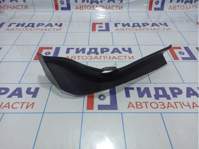 Накладка заднего левого фонаря Opel Zafira (B)