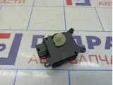Моторчик заслонки отопителя Opel Zafira (B) 1618360