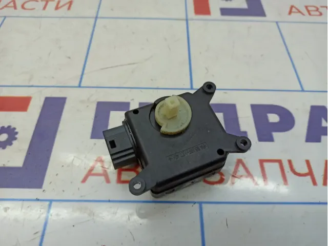 Моторчик заслонки отопителя Opel Zafira (B) 1618360