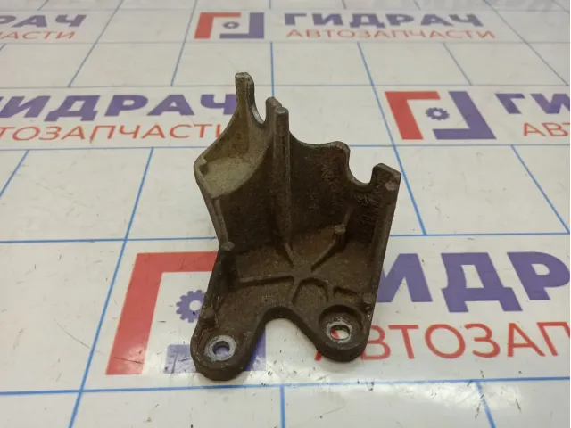 Кронштейн крепления троса КПП Opel Zafira (B) 55354120