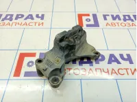 Кронштейн двигателя правый Opel Zafira (B) 5684152
