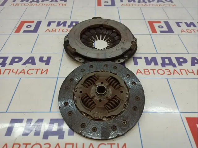 Корзина сцепления с диском Opel Zafira (B) 5666017