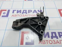 Кронштейн КПП Opel Zafira B 13174501