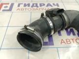 Патрубок воздушного фильтра Opel Zafira B 835641