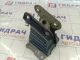 Кронштейн усилителя переднего бампера правый Opel Zafira B 1407021