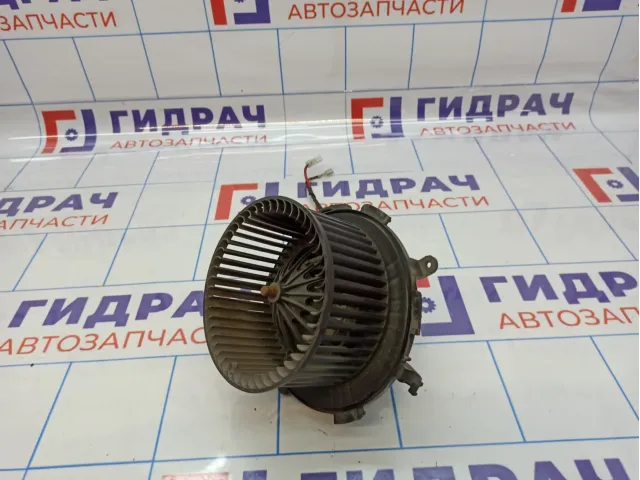 Моторчик отопителя Opel Zafira B 1845107