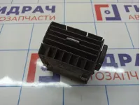 Дефлектор воздушный левый Opel Zafira B 13144398