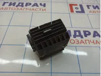 Дефлектор воздушный правый Opel Zafira B 13144399