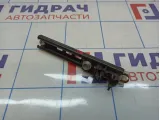 Механизм регулировки ремня безопасности Opel Zafira B 13193568