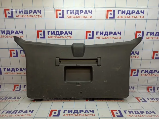 Обшивка двери багажника Opel Zafira B 2223022
