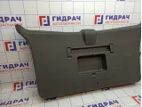 Обшивка двери багажника Opel Zafira B 2223022