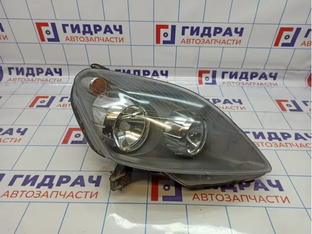 Фара правая Opel Zafira B 1216572